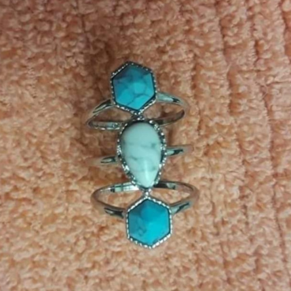 Chloe + Isabel Turkish Delight Stacked Ring Sz 6